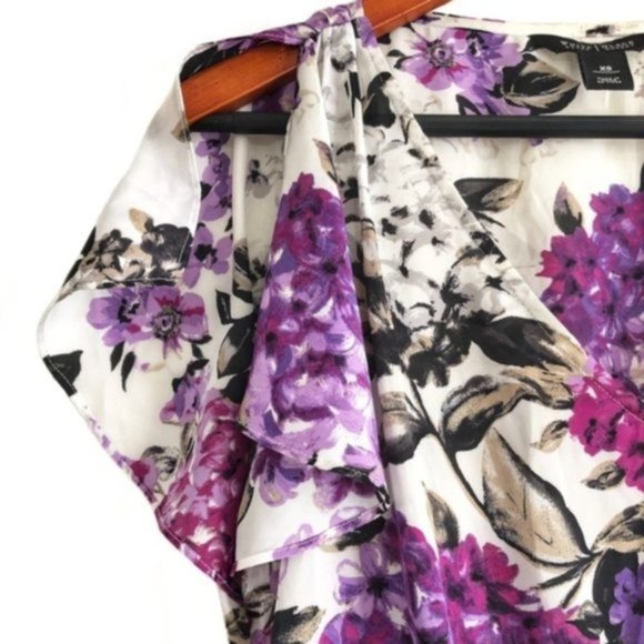 whbm Floral Print Flutter Sleeve Peplum Blouse XS - Picture 6 of 11